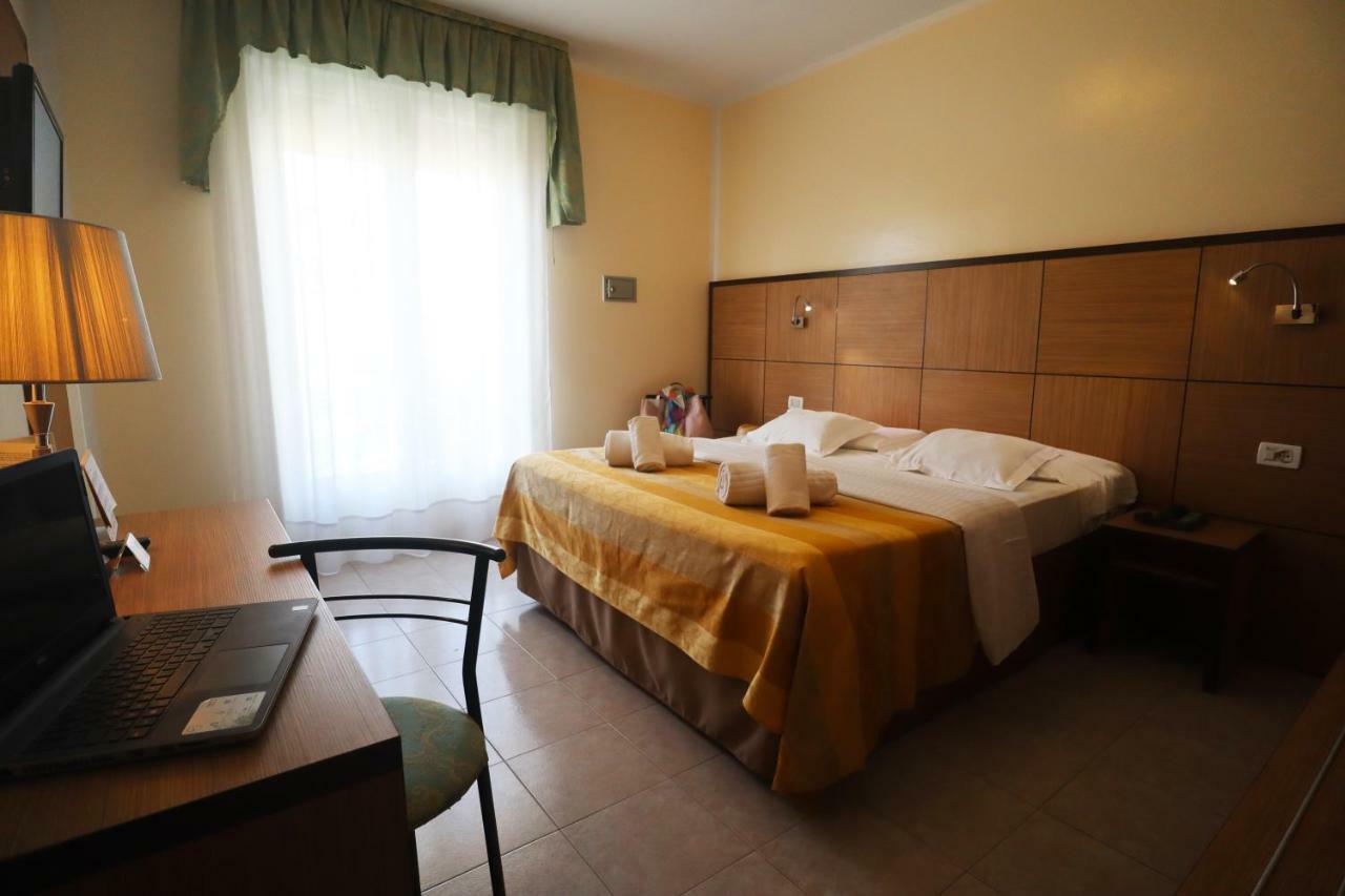 Hotel Righetto Fronte Mare Cavallino-Treporti Exterior foto